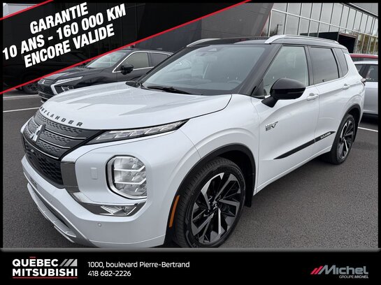 Mitsubishi Outlander PHEV GT S-AWC, Toit pano, Cuir, Hybride, Volant chauffant 2023 Blanc