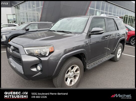 Toyota 4Runner 4x4 SR5, 7 Passagers, Capacité remorquage 5000lbs, Cuir 2016 Gris