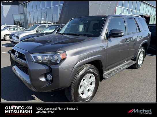 Toyota 4Runner 4x4 SR5, 7 Passagers, Capacité remorquage 5000lbs, Cuir 2016 Gris