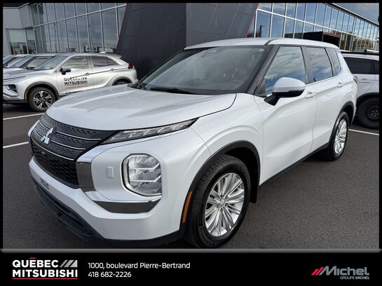 2022 Mitsubishi Outlander ES S-AWC, Sièges chauffants, Connctivité, Aides à la conduite White
