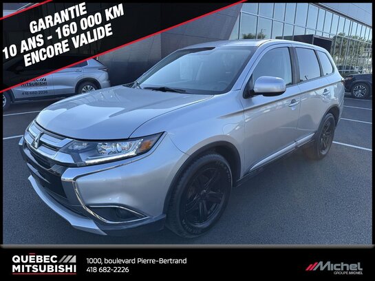 Mitsubishi Outlander ES AWC, Sièges chauffants, Android Auto/Apple Carplay, Garantie 2027 2018 Gris Mitsubishi Outlander ES AWC, Sièges chauffants, Android Auto/Apple Carplay, Garantie 2027 2018 Gris