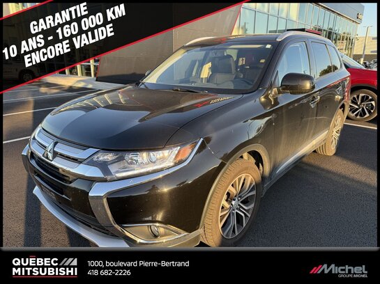 Mitsubishi Outlander ES AWC, Toit ouvrant, 7 passagers, Garantie 2028 2018 Noir
