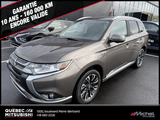 Mitsubishi Outlander PHEV GT S-AWC, Hybride, Cuir, Toit ouvrant, Système de son premium 2018 bronze