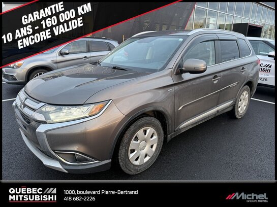2016 Mitsubishi Outlander GT AWC, V6, Cuir, 7 passagers, Système de son premium Bronze